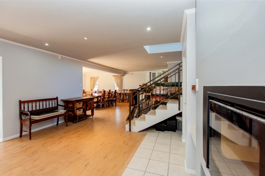 7 Bedroom Property for Sale in Myburgh Park Western Cape